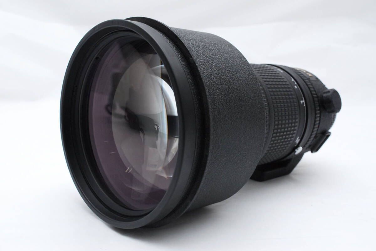 【美品】Nikon ニコン AF NIKKOR 300mm F2.8 ED 専用ケース他付属品多数　_画像2