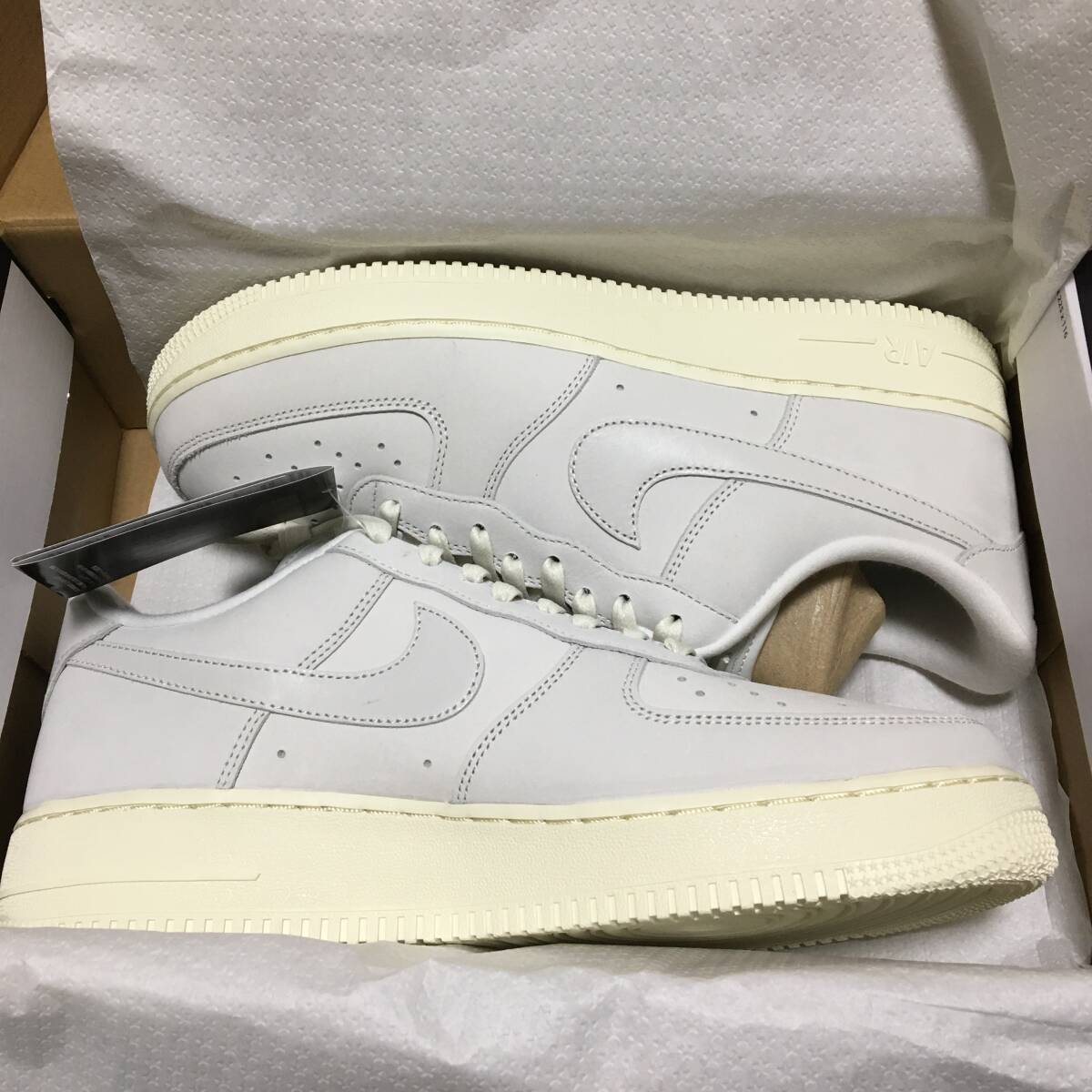 新品 28 5cm(MENS 28cm) NIKE WMNS AIR FORCE 1 PRM MF White 新品 28 5cm(MENS 28cm) NIKE WMNS AIR FORCE 1 PRM MF White
