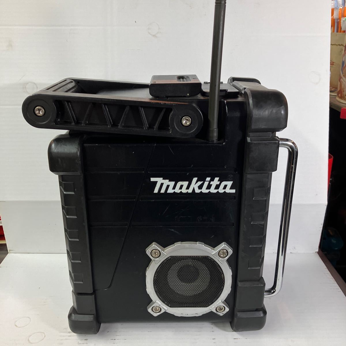 【送料無料】makita 充電式ラジオ MR103B _画像3
