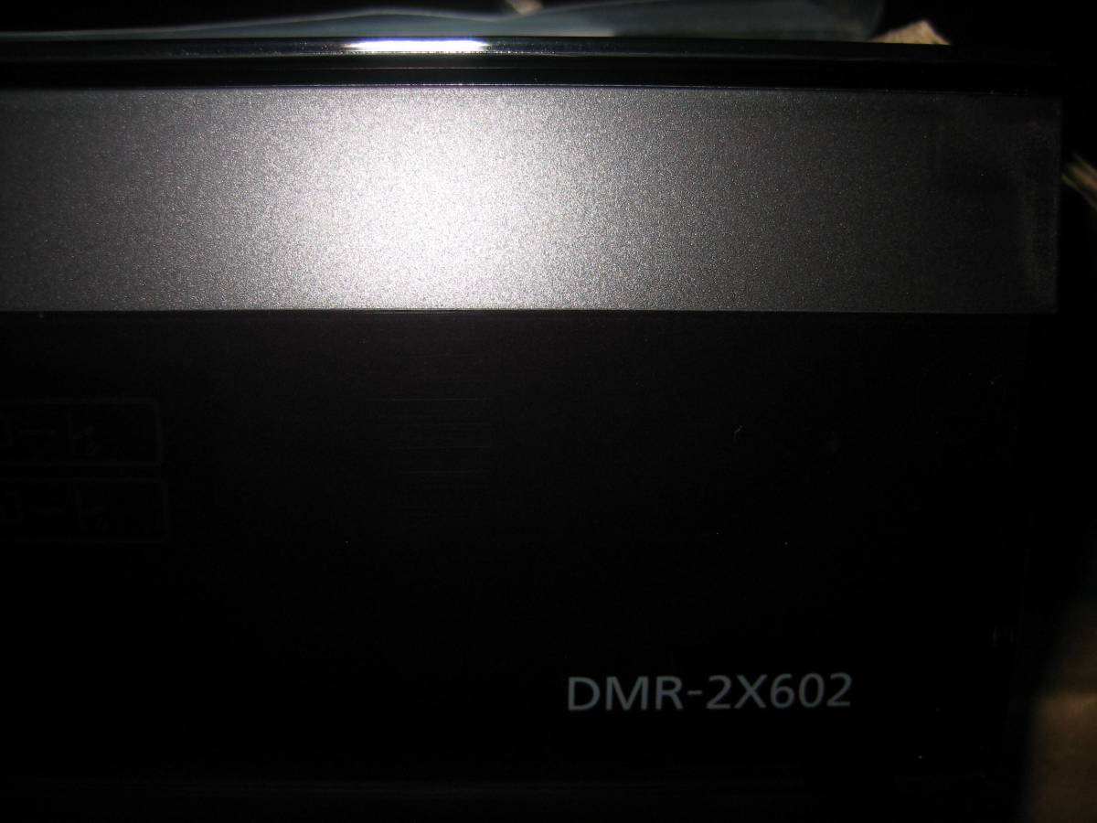 現行最上級(6TB)モデル ほぼ新品未使用 パナソニック　ブルーレイレコーダー 全自動ディーガ Panasonic DIGA DMR-2X602 付属品全て揃てます_DMR-2X602 フロントロゴ