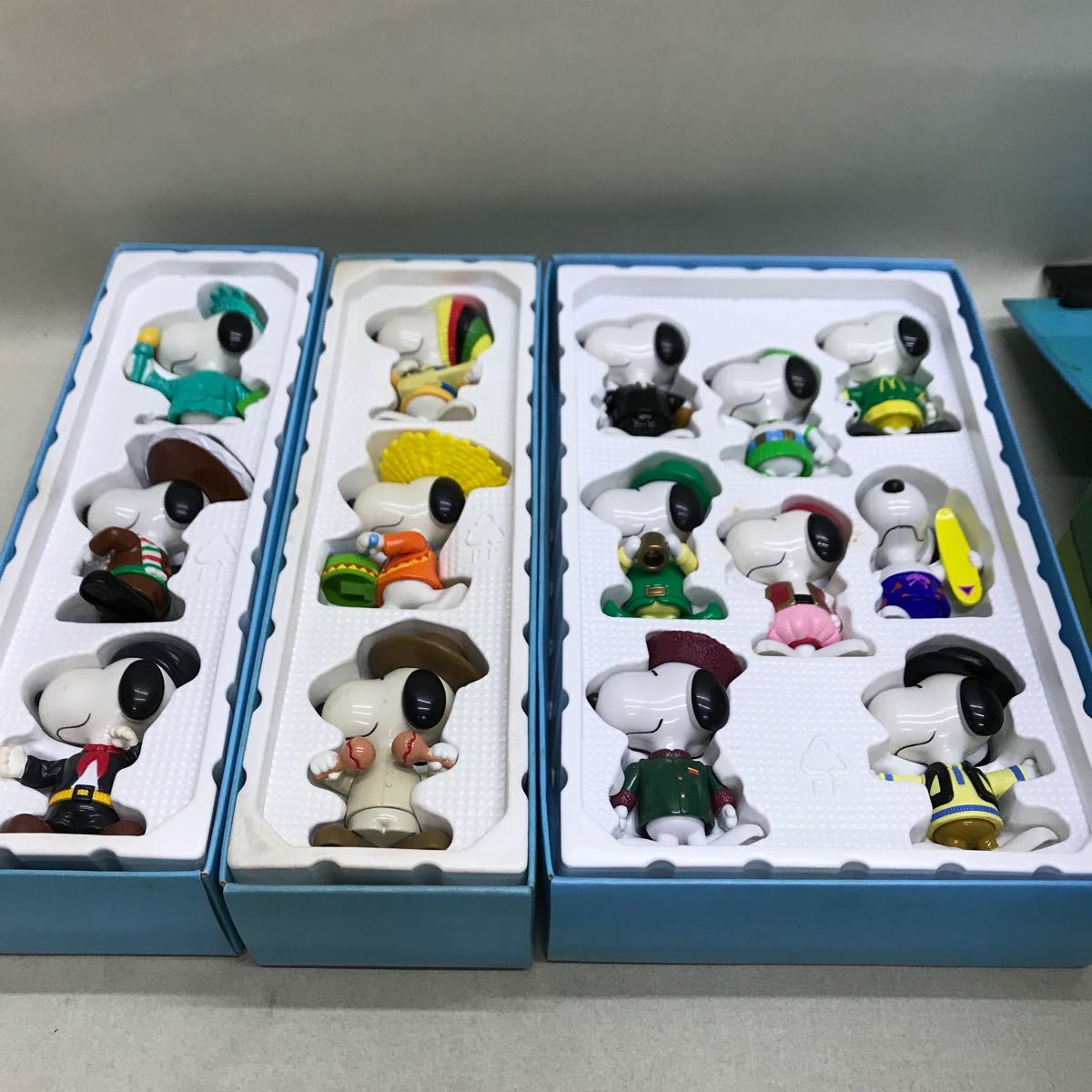 【3S11-065】送料無料 SNOOPY WORLD TOUR 2 スヌーピー ワールドツアー2 1点欠けありの画像6