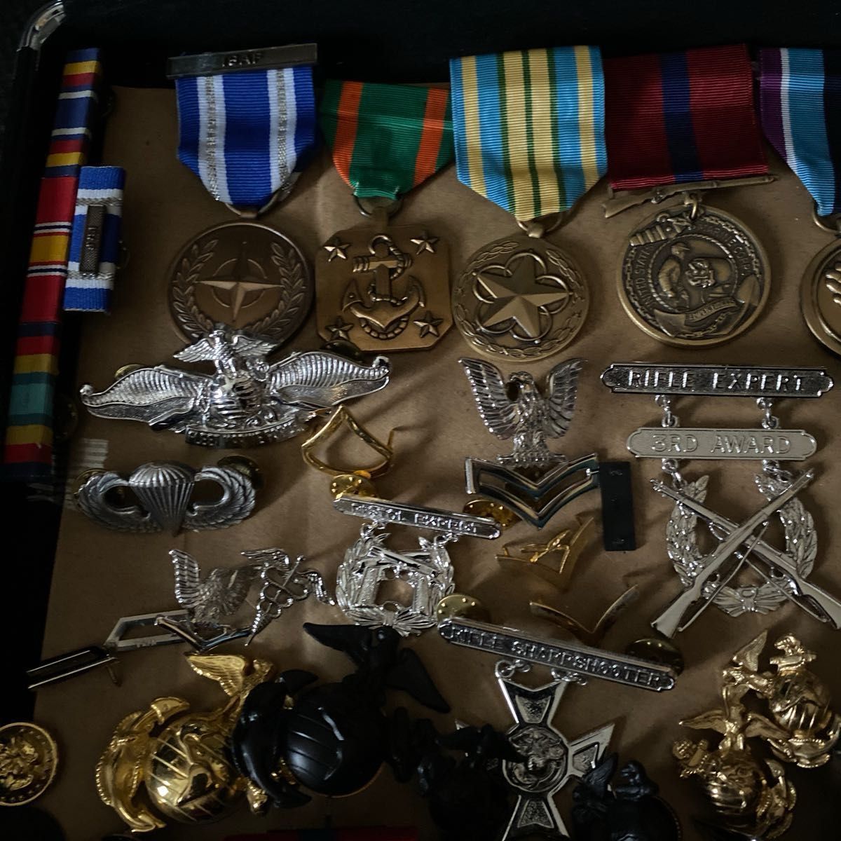 米軍 階級章 勲章セット アルミケース付き|Yahoo!フリマ(旧 米軍 階級章 勲章セット アルミケース付き|Yahoo!フリマ(旧
