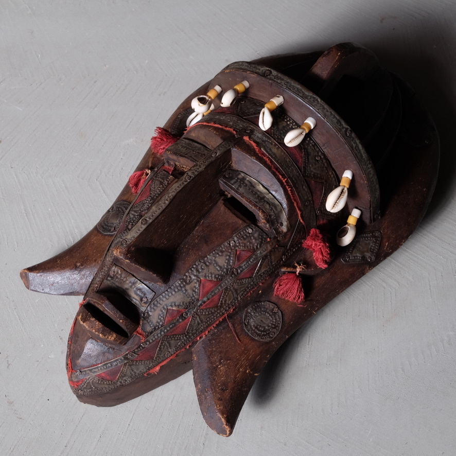 02842 アフリカ マリ共和国 マルカ族 木彫りのマスク / 仮面 オブジェ アート 芸術 古道具 プリミティブ_画像2