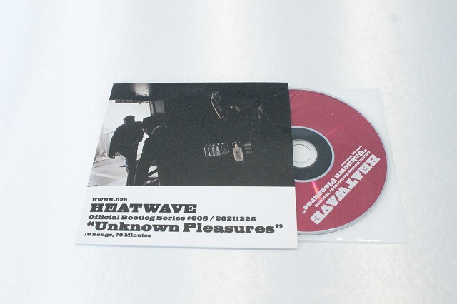 y43【即決・送料無料】ヒートウェイヴ HEATWAVE OFFICIAL BOOTLEG #008/20211226 unknown pleasures CD_画像2