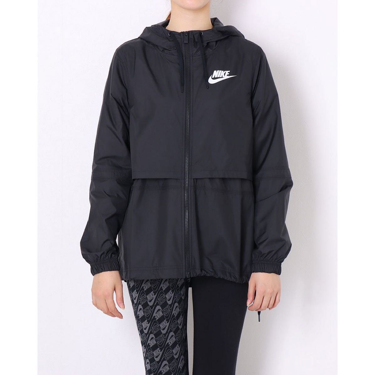 新品★NIKE★ウインドブレーカー★スポーツウェア★Sサイズ