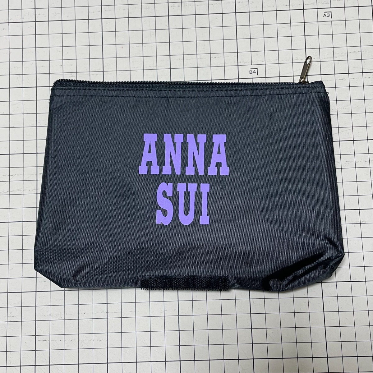 【美品】ANNA SUI ロゴ刺繍スーパーマルチバッグ　タブレットケース　マルチケース　アイパッド　iPad　アナスイ　ポーチ_画像5