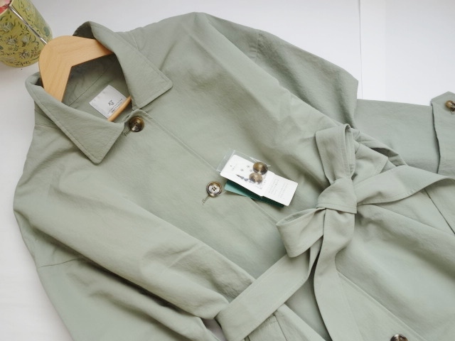  unused * Afternoon Tea AfternoonTea WARDROBE*. pollen turn-down collar coat * light khaki color * spring coat *