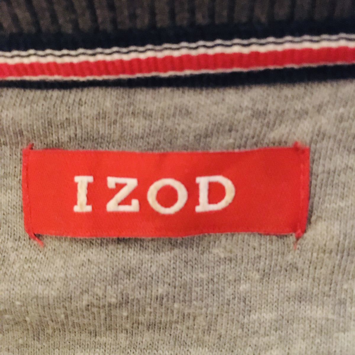 ビッグサイズ　アイゾット　IZOD XL 裏起毛　胸ワンポイント刺繍　スウェット　トレーナー　チャコール_画像5