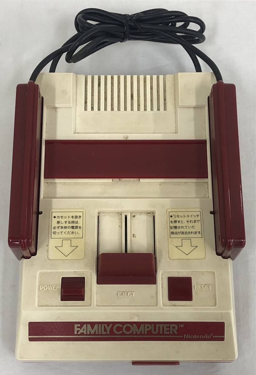 LA015309(032)-329/OY0【名古屋】Nintendo ニンテンドー ファミリーコンピュータ HVC-001 ゲーム機 / ソフト 12点_画像2