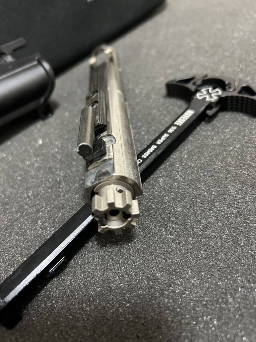 実物コンプリート 排莢式CO2ガスガン RARE ARMS AR15 BCM MCBK仕様 MCMR10 7075鍛造レシーバー (GHK VFC WA 東京マルイ TOP PTW M4 莓屋_画像4