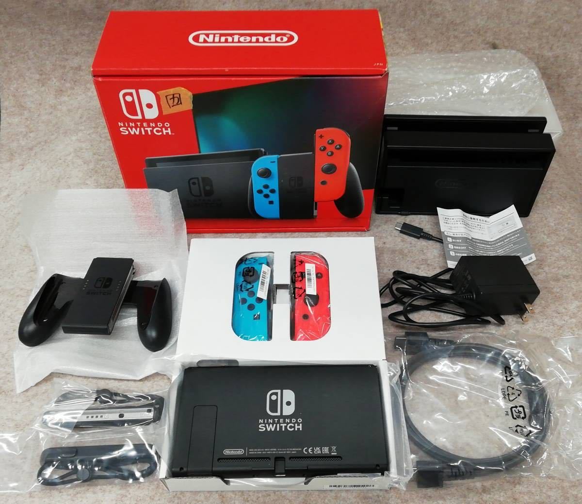 □ Nintendo Switch ニンテンドー スイッチ 本体 HAC-0011 箱 □ Nintendo Switch ニンテンドー スイッチ 本体 HAC-0011 箱
