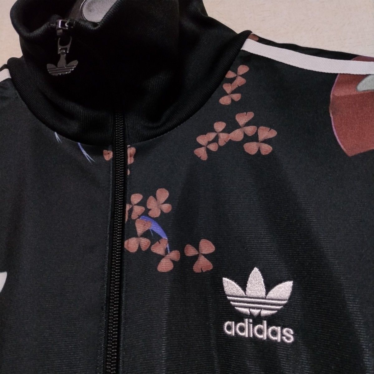 adidas アディダス Lotus Print Track Jacket 花柄 トラック adidas アディダス Lotus Print Track Jacket 花柄 トラック