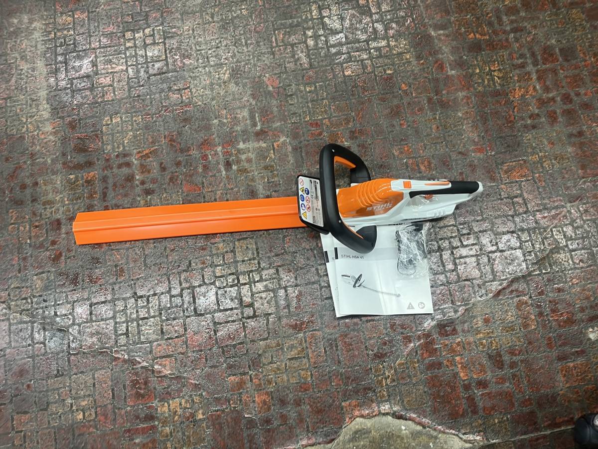 STIHL steel HSA45 rechargeable hedge trimmer unused free shipping 