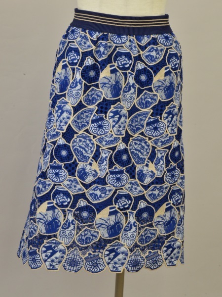 ヴィヴィアンタム VIVIENNE TAM 壺刺繍 スカート カットワーク レース 38サイズ ブルー(Multi-Blue) レディース u_s F-L7736_画像1