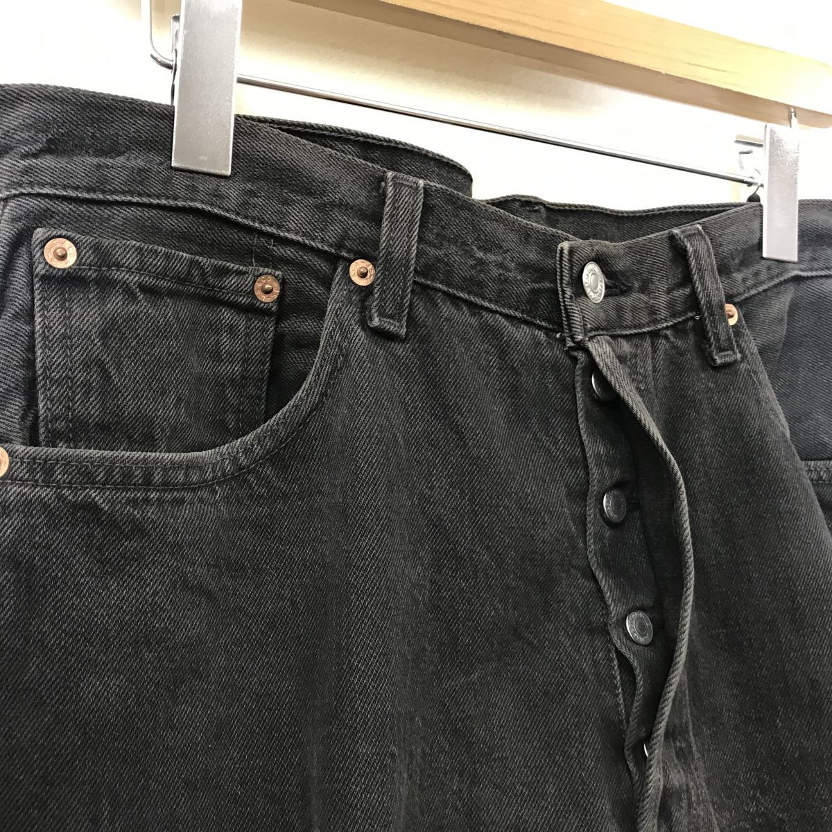 F69-N◆90s◆USA製 Levi's リーバイス ブラックデニム lot501 先染め ロング ストレート◆ size34/34 黒 コットン メンズ 古着_画像5