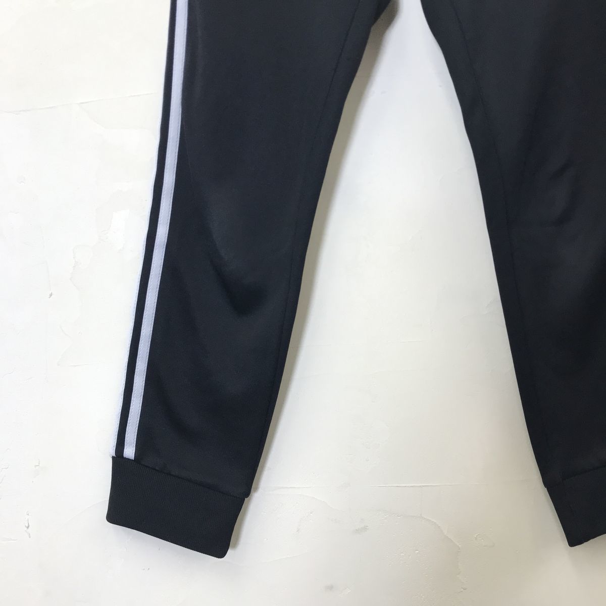 F300-U◆adidas アディダス ジャージ パンツ チャック付ポケット ベーシック スポーティー スポーツウェア◆size L ブラック ポリエステル_画像4