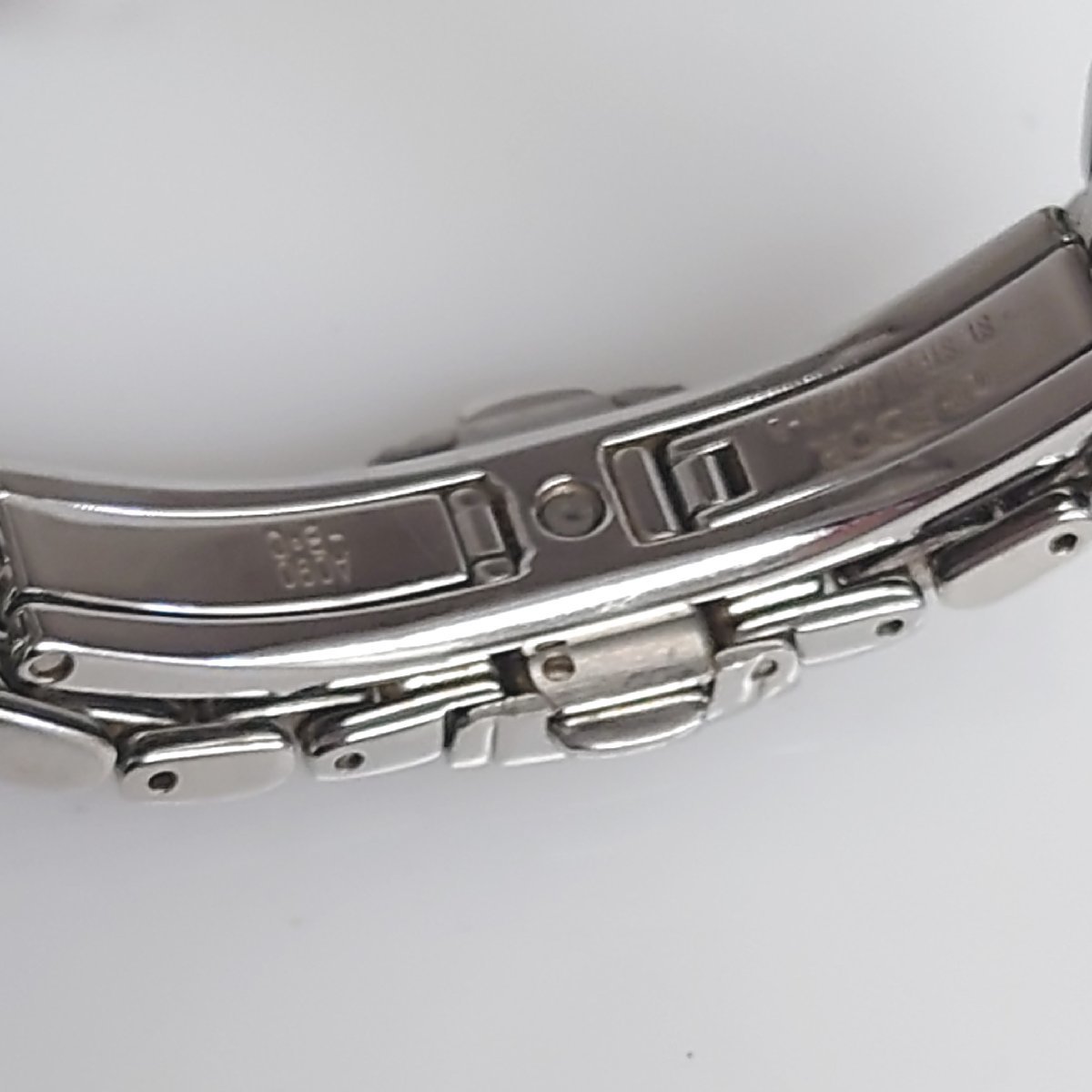 【86】極希少 SEIKO セイコー クレドール 1E70-0AB0 ダイヤベゼル シェル文字盤 クォーツ腕時計 不動品 現状品 中古品 レディース 腕時計_画像9