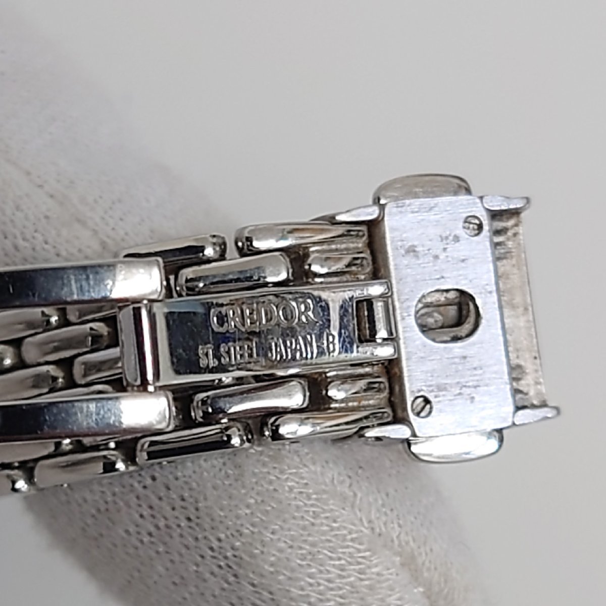 【86】極希少 SEIKO セイコー クレドール 1E70-0AB0 ダイヤベゼル シェル文字盤 クォーツ腕時計 不動品 現状品 中古品 レディース 腕時計_画像4