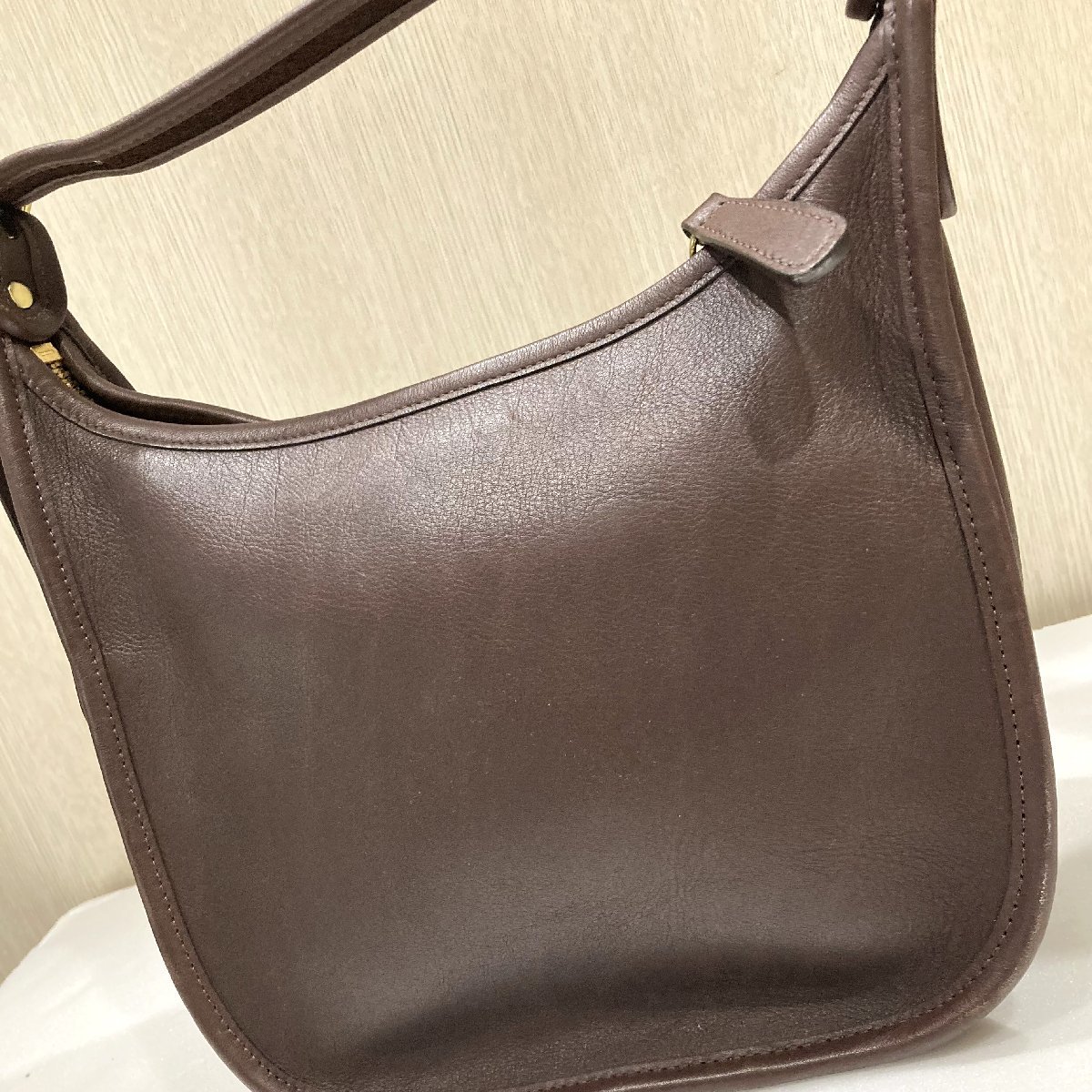 【76】1円～ 中古品 COACH コーチ 9950 オールドコーチ ヴィンテージ トルコ製 レザー ショルダーバッグ 斜め掛け ブラウン系 ブランド_画像2