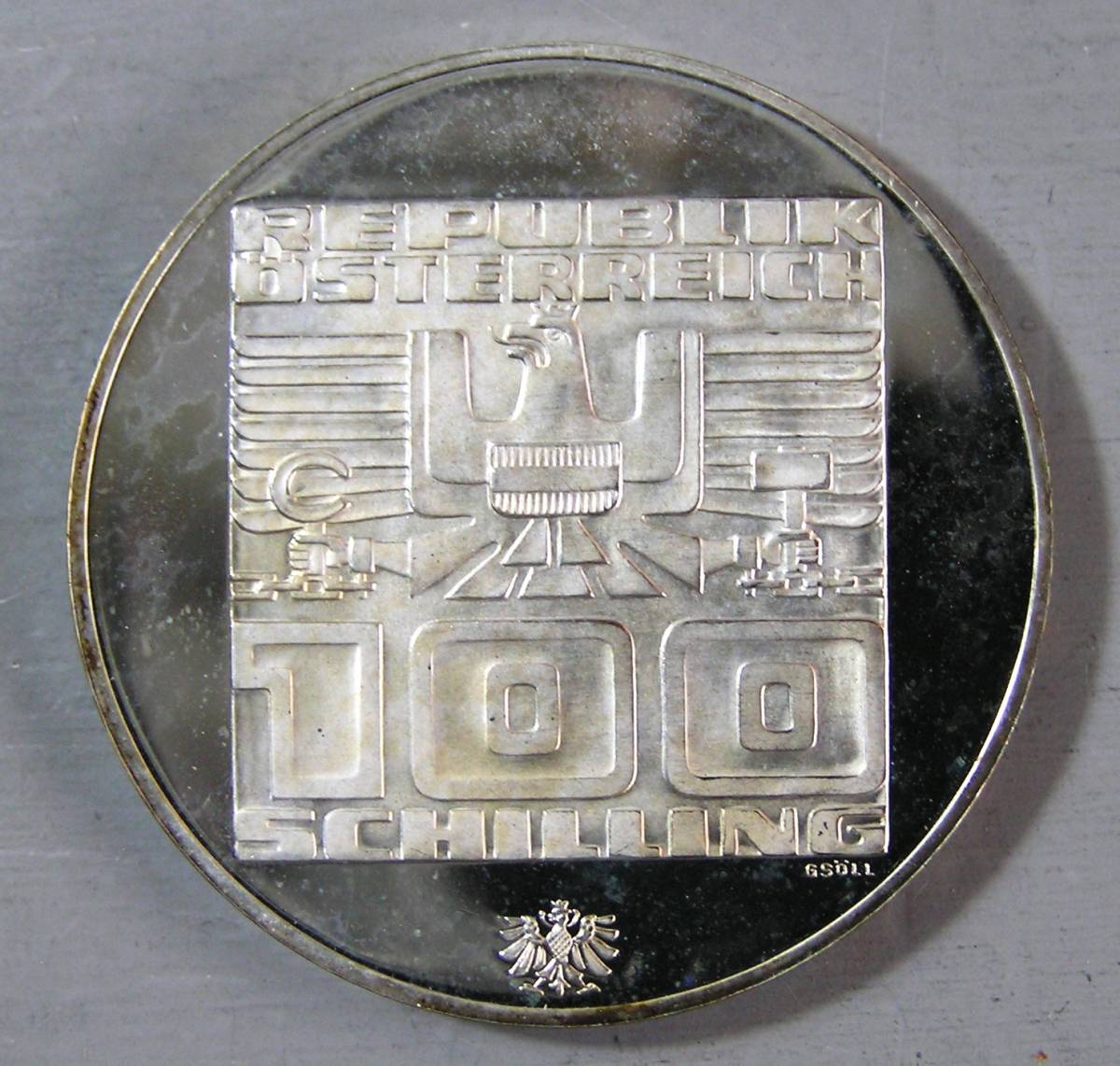オーストリア  (Y144） 100シリング プルーフ 記念銀貨 1976年銘 冬季オリンピック の画像2