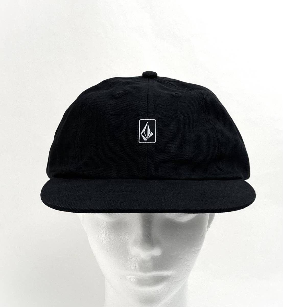 VOLCOM ボルコム D5542302BLK① 帽子 キャップ Cap 浅め 綿のキャンバス素材 ブラック色 ロゴパッチ Logo ヴォルコム 新品 即決 送料無料_画像2