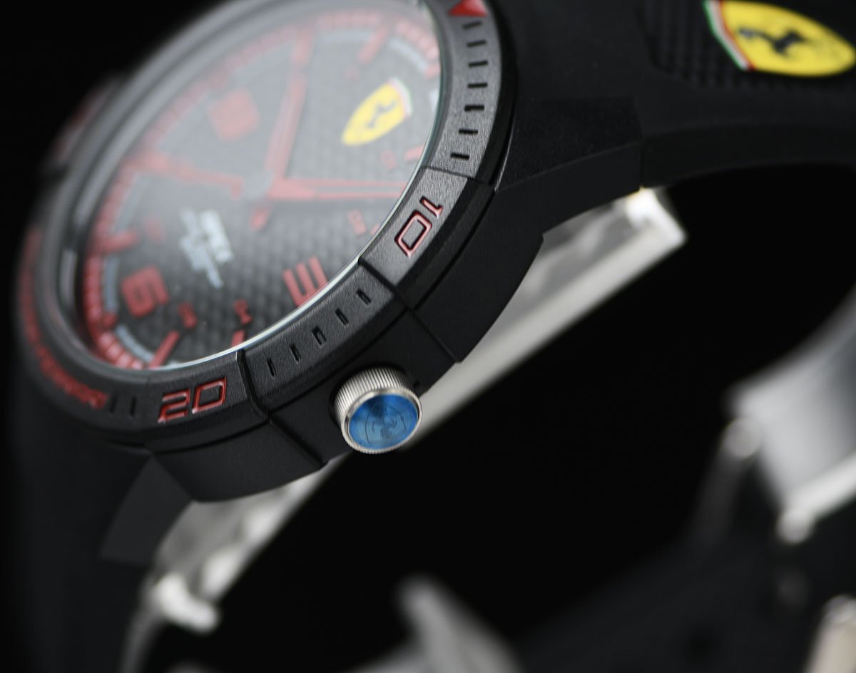 新品1円 フェラーリ公式 ブラック＆レッド 軽量モデル 30m防水 スクーデリア SCUDELIA FERRARI 腕時計 MOVADO メンズ 未使用_画像5