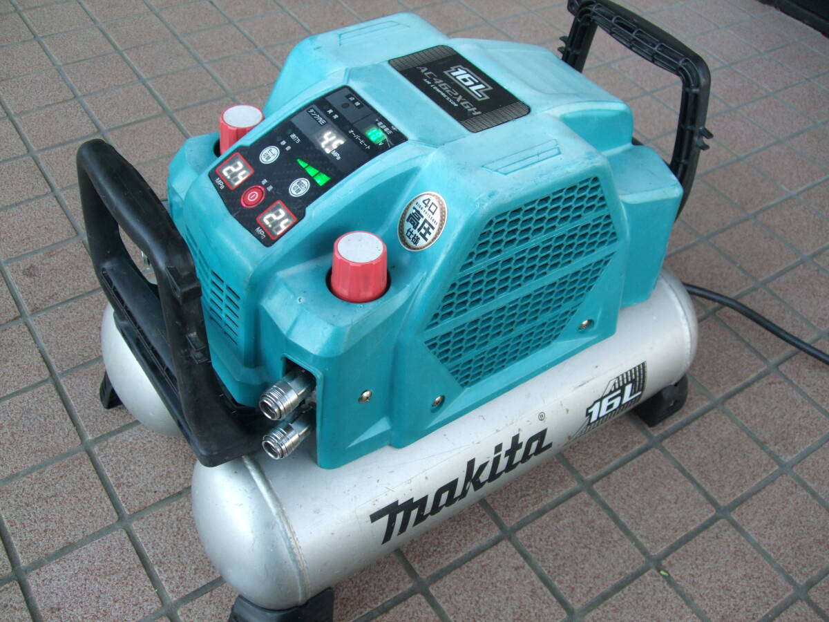 マキタ　makita　 エアーコンプレッサー　AC４６２XGH　大容量１６L　高圧４口　稼動品　S/N００１３５５（№９９６）