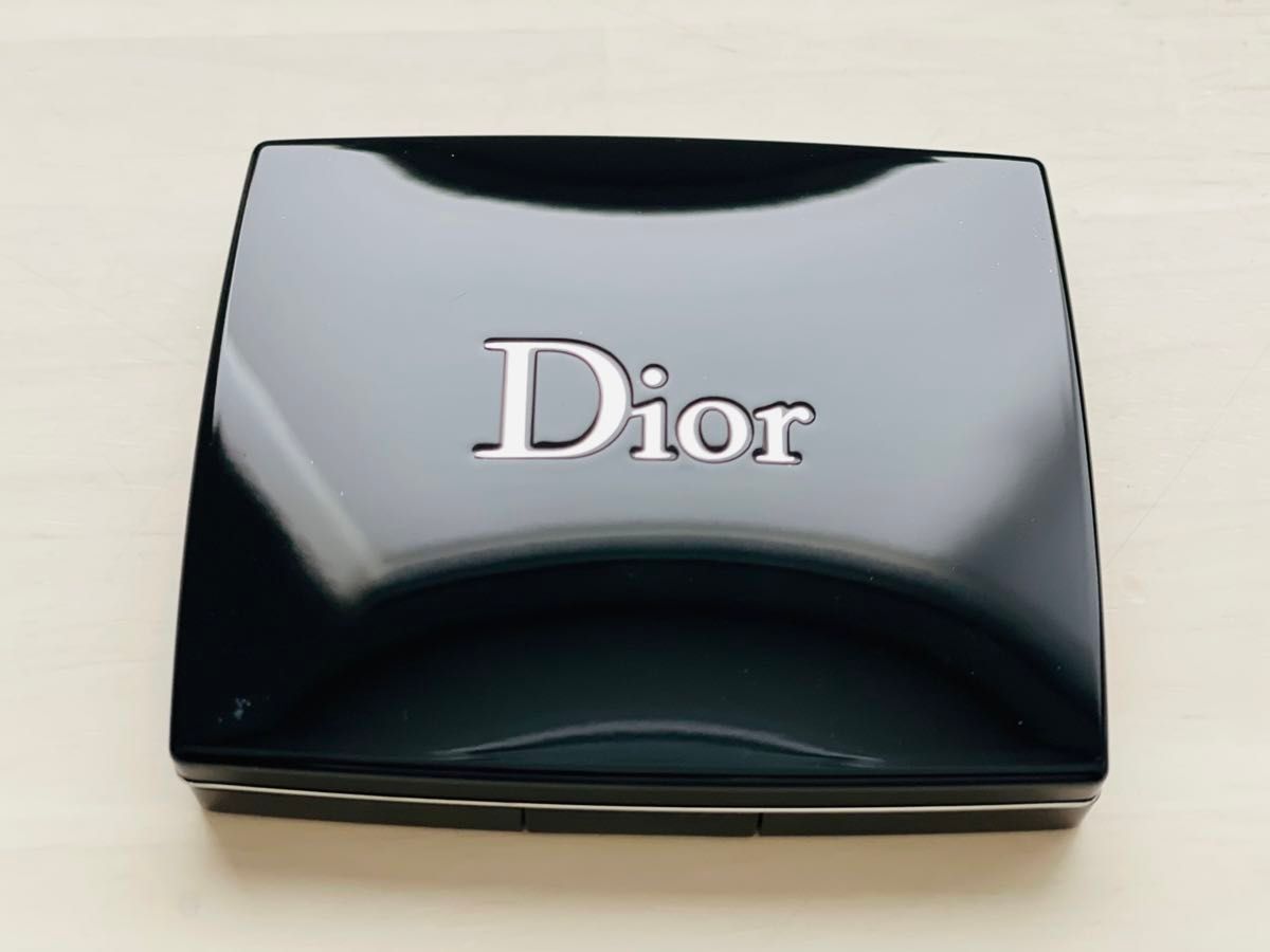 Dior アイシャドウ パレット サンク クルール 877 ショック