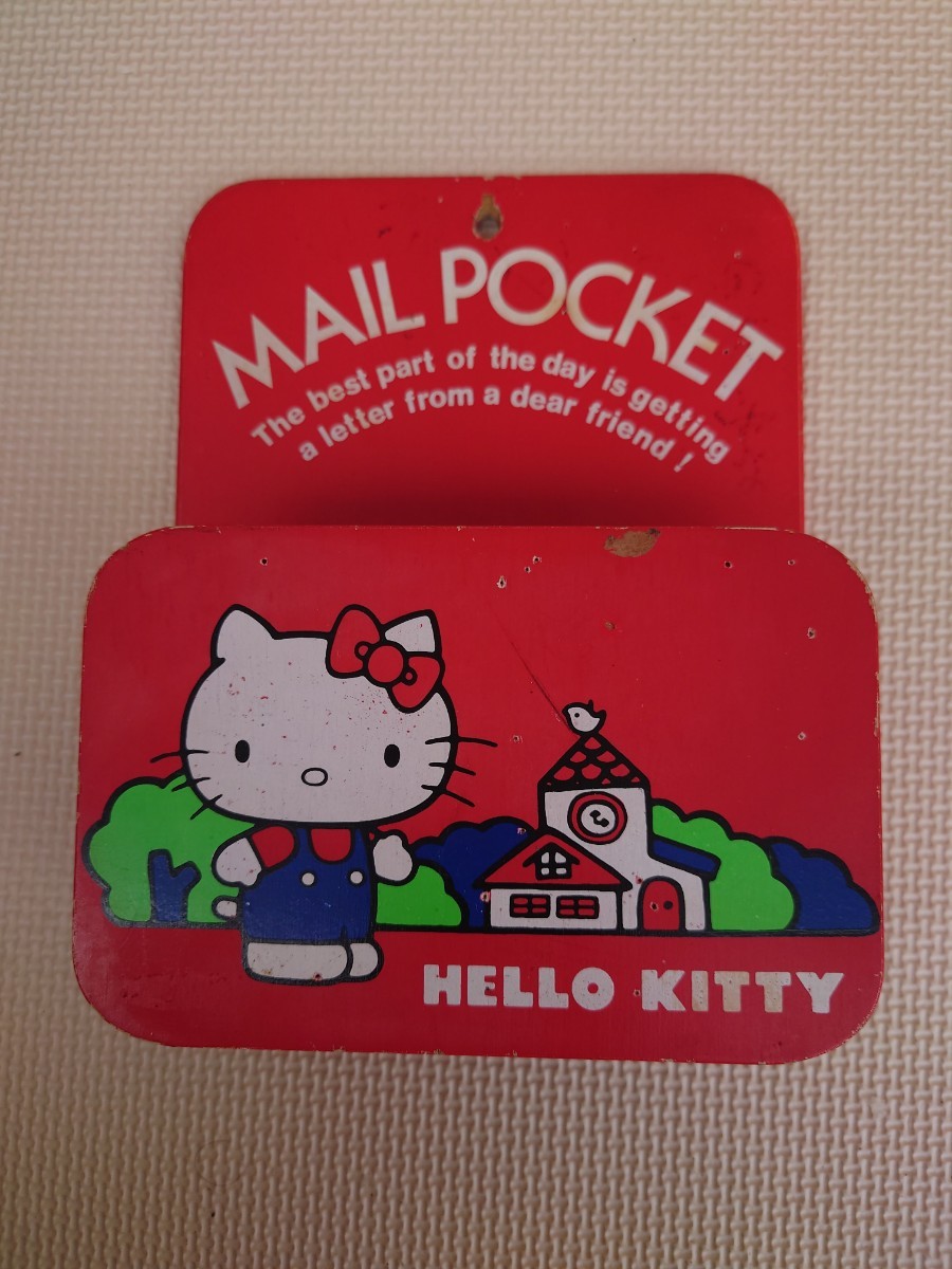 SANRIO HELLO KITTY レターラック サンリオ ハローキティ 小物入れ 昭和レトロ ハロー 1974 当時物 木製 ファンシー 壁掛け 赤 レッドの画像1