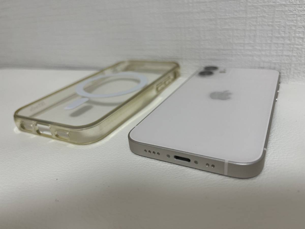 Apple iPhone 12 mini 128GB　ホワイト　SIMフリー　バッテリー最大容量84%、箱・充電ケーブル付き、中古の保護フィルム・カバー付き_画像2