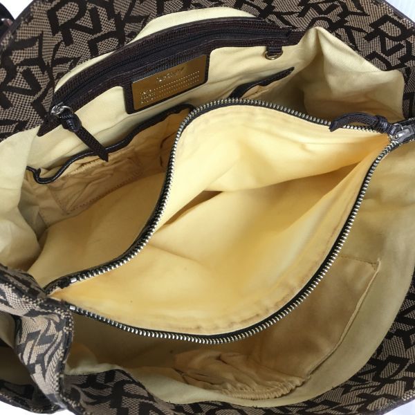  Donna Karan /DKNY большая сумка чай / Brown салон перегородка . иметь карман большое количество signature рисунок труба NO.B6-31