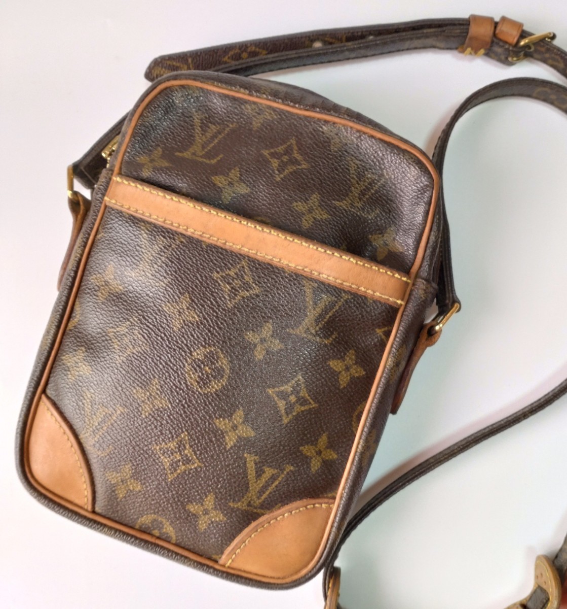 【ポケットベタなし】ルイヴィトン モノグラム ダヌーブ ショルダーバッグ ポシェット LOUIS VUITTON ユニセックス_画像1