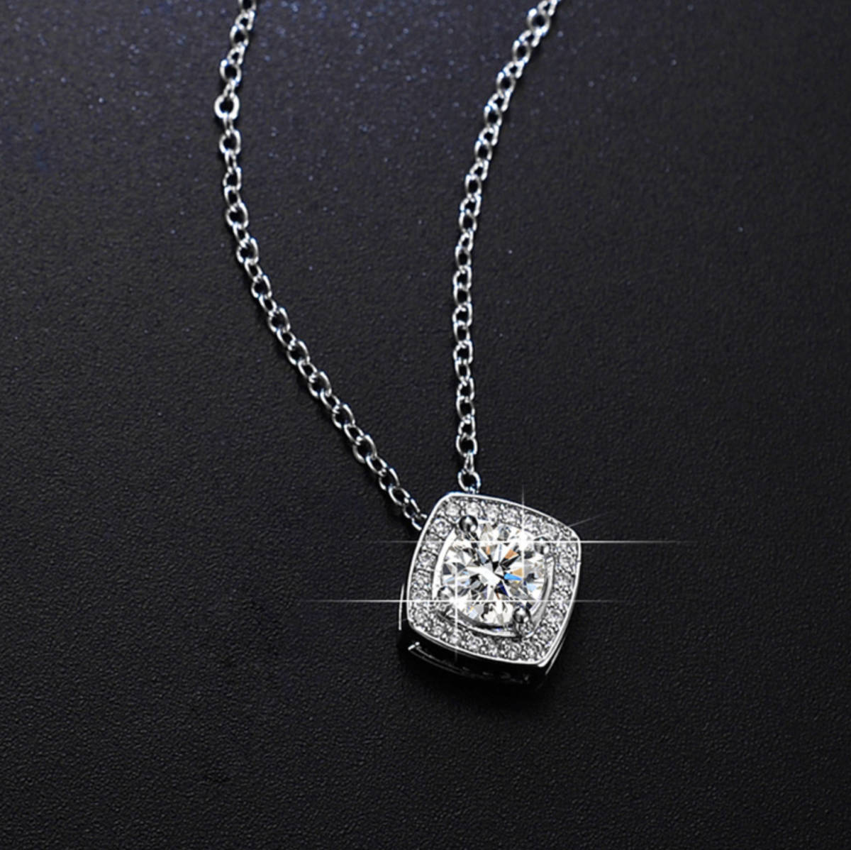 究極◆1ct モアサナイト スクエア ネックレス silver925 刻印有り◆鑑別書 ジュエリーポーチ◆アレルギー対応 ペンダント 人造ダイヤモンド_画像2