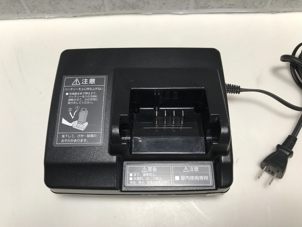 Panasonic　バッテリー充電器　NKJ069Z1　中古品1-138_画像2