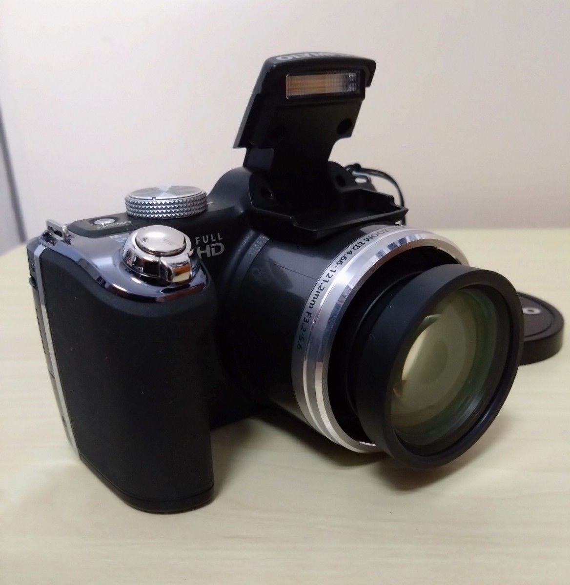 OLYMPUS デジタルカメラ SP-720UZ 1400万画素CMOS 光学26倍ズーム 広角26mm ブラック