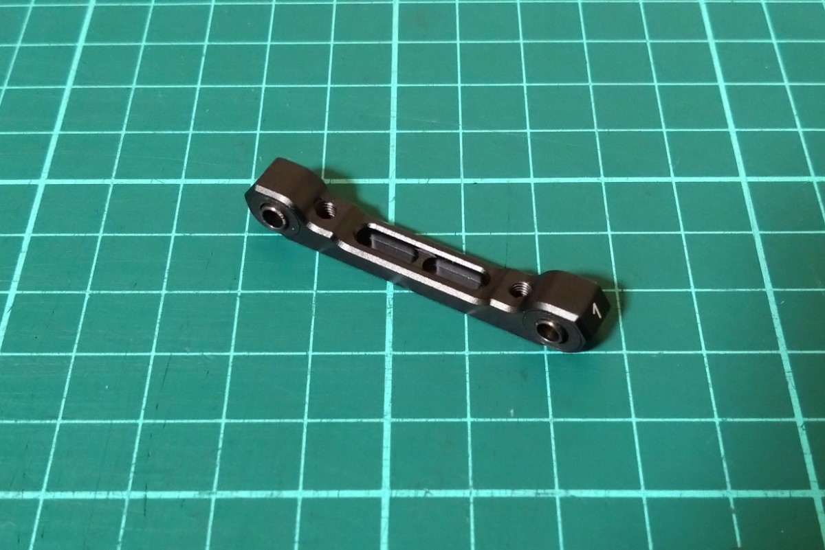 RD-300-1 ReveD アルミ製サスマウント＃1（39.2～42.4mm）RC ラジコン レーヴディ_画像2