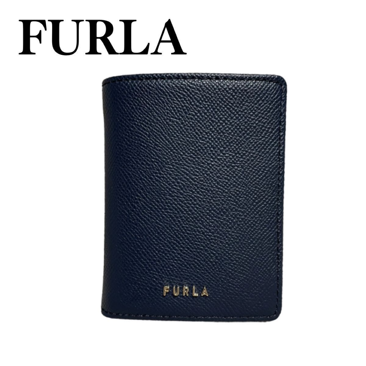 新品未使用　FURLA フルラ 二つ折り 手帳型　財布 二つ折り財布 レザー　ネイビー　花柄