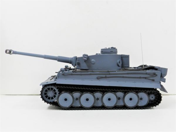 【赤外線バトルシステム付 対戦可能 塗装済み完成品戦車ラジコン】Heng Long Ver.7.0 2.4GHz 1/16 タイガーI型 3818-1 ☆戦車ラジコン