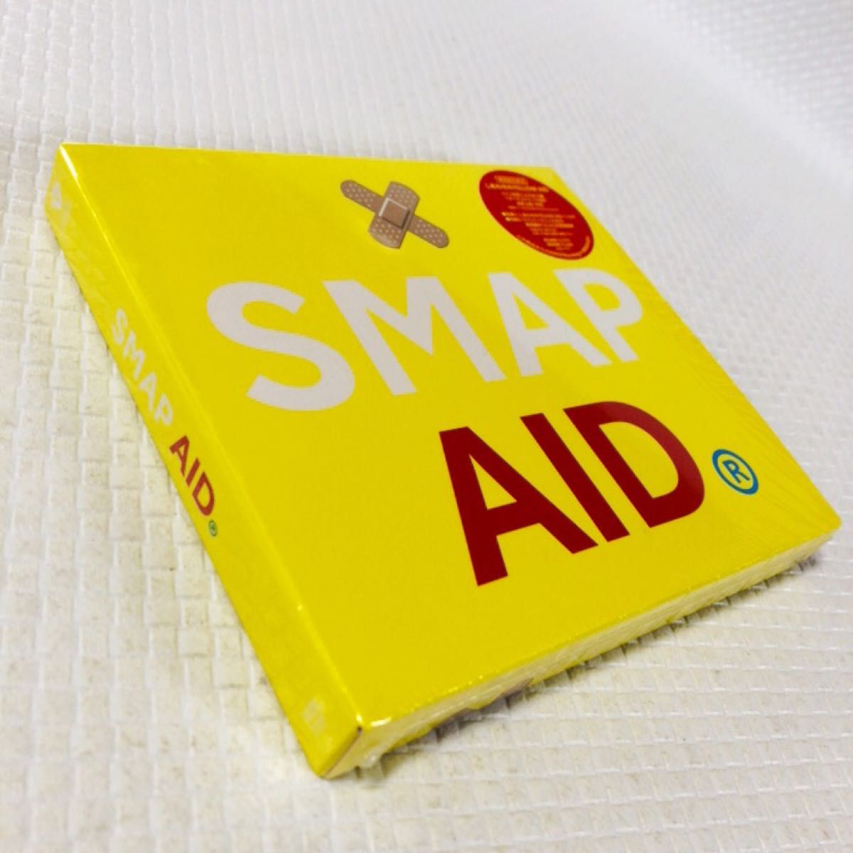 初回限定盤　SMAP『AID』　イエロー　ハンカチ付き　　　　cf605