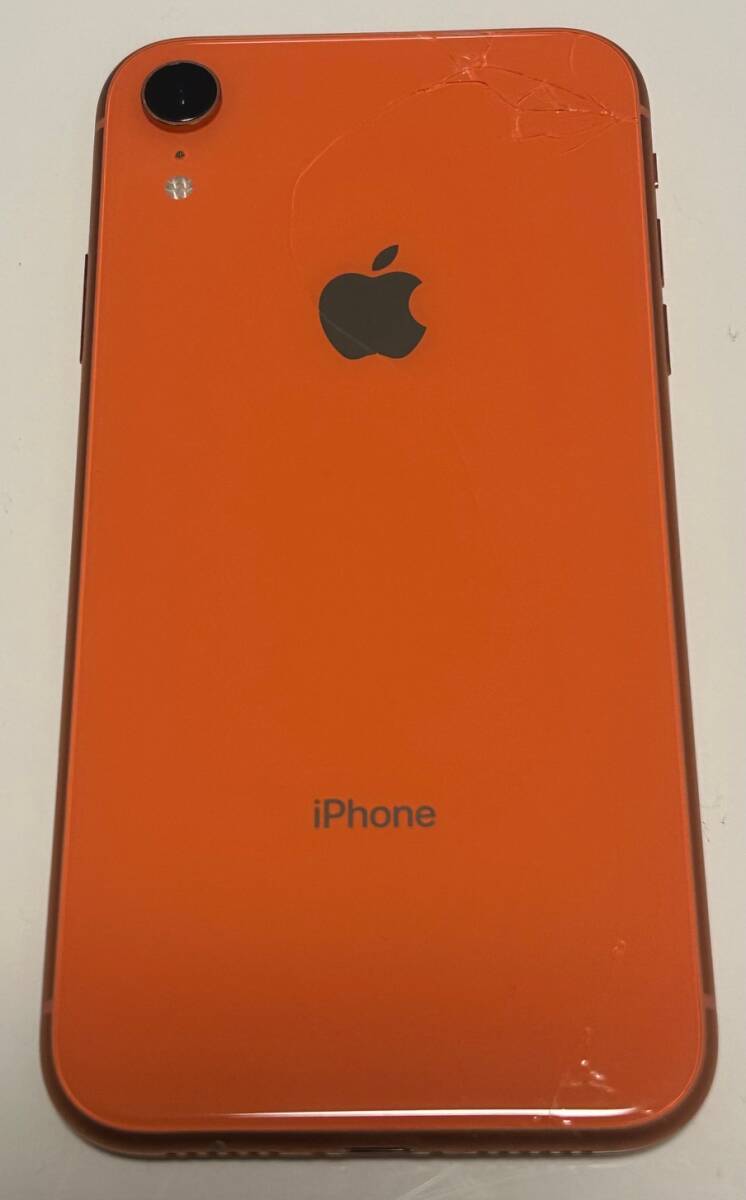 6125円 ♪♪☆【背面にひび割れ】iPhoneXR 128GB コーラル 6125円 ♪♪☆【背面にひび割れ】iPhoneXR 128GB コーラル