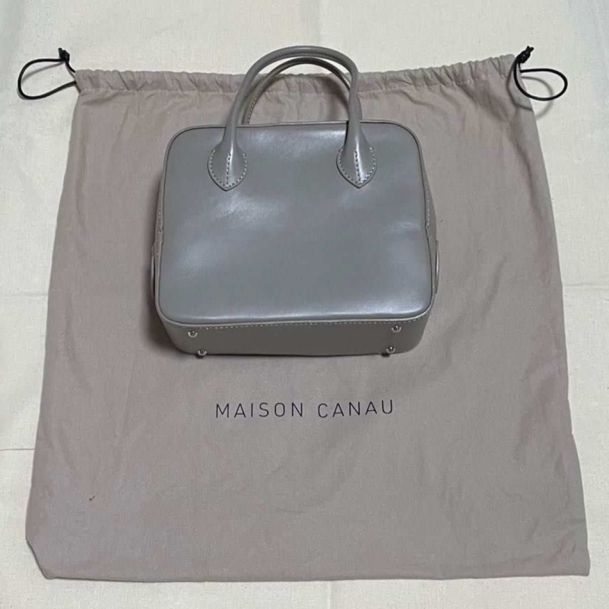 MAISON CANAU メゾンカナウ BOXボストン Sサイズ グレージュ MAISON CANAU メゾンカナウ BOXボストン Sサイズ グレージュ