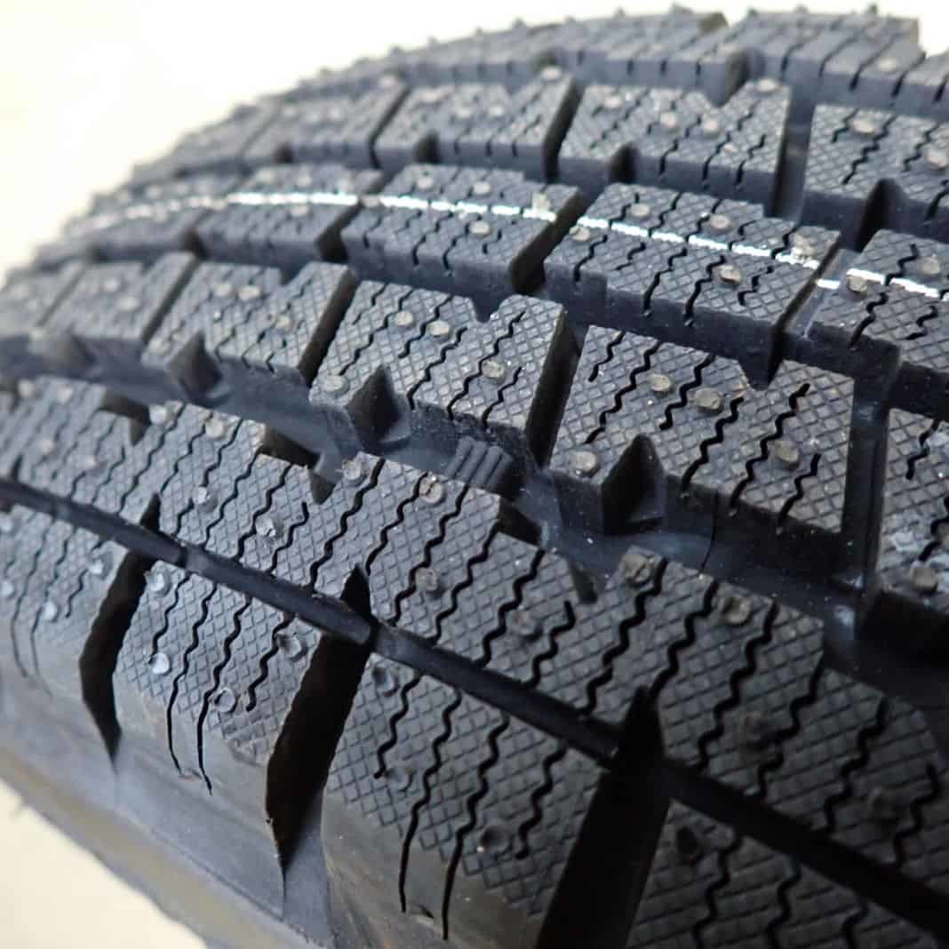 冬4本新品 2023年製 会社宛 送料無料 145/80R12×3.5J 80/78 LT ブリヂストン W300 スチール 軽トラック 軽バン 145R12 64PR 同等 NO,D3486_画像3