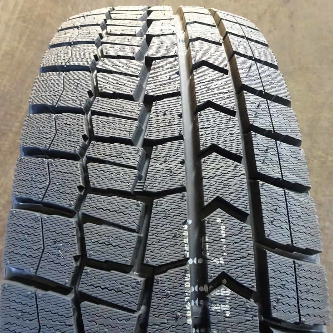 冬新品2022年製 4本SET 会社宛 送料無料 215/60R16 95S ダンロップ WINTER MAXX WM02 エスティマ クラウン カムリ ヴェゼル CX-3 NO,Z5044_画像3