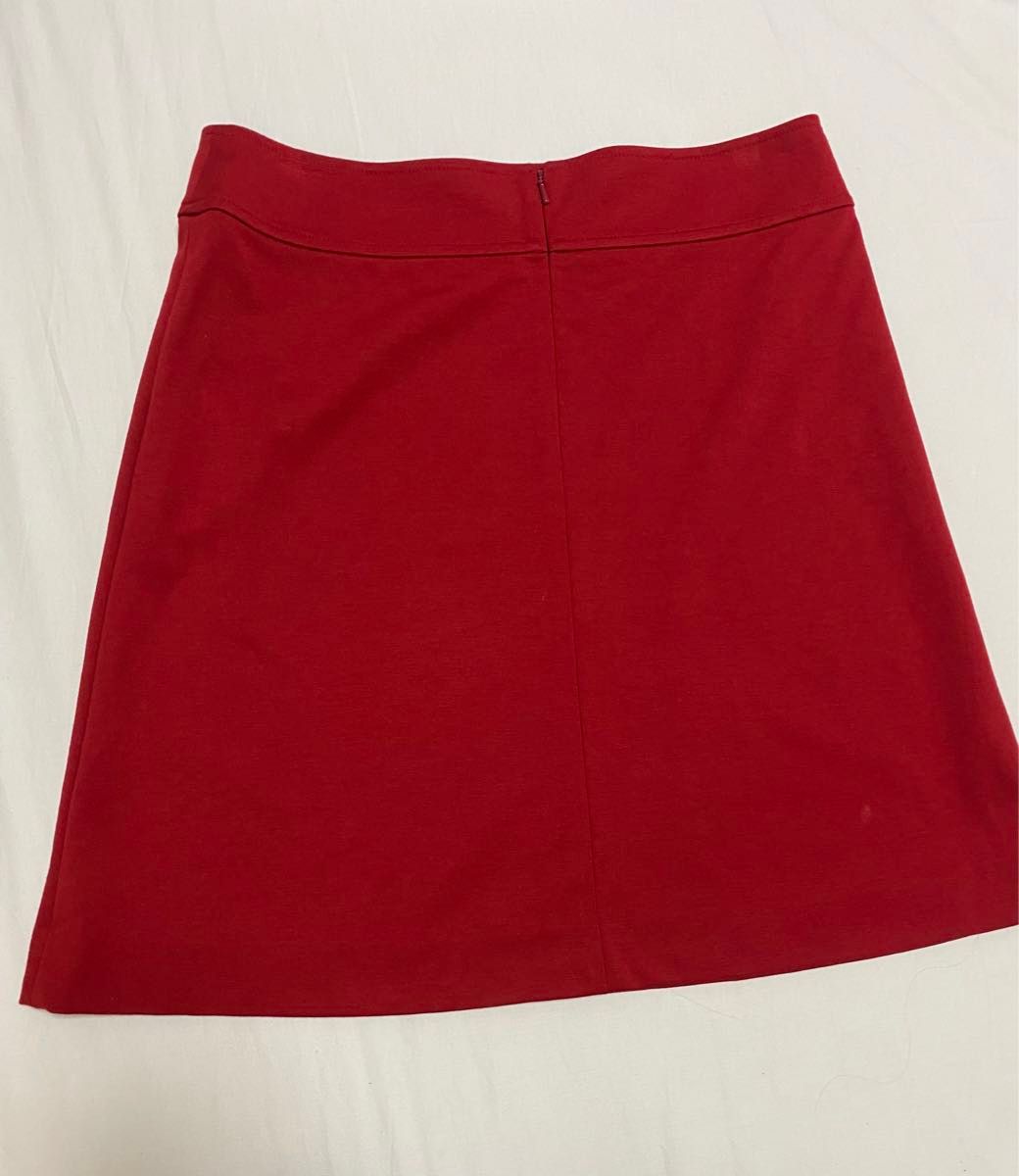 UNIQLO ユニクロ　台形スカート　ミニスカート　赤　レッド　レディース
