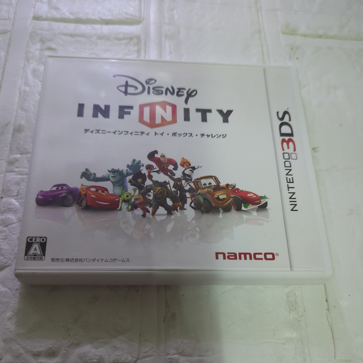  empty box..3DS soft Disney Infinity 