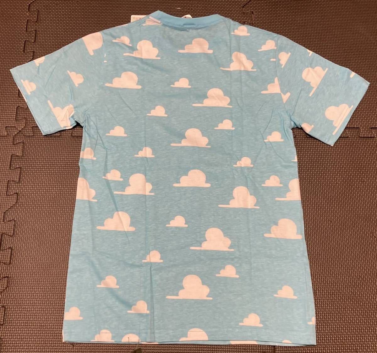 【Mサイズ】新品 ディズニー 正規ライセンス品 toySTORYトイストーリー 雲柄 tシャツ 男女兼用e_画像3