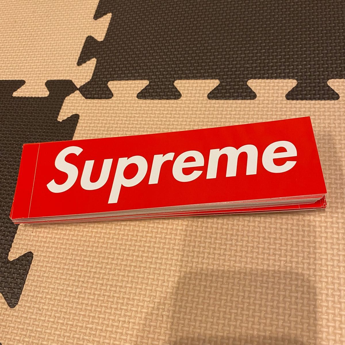 supreme シュプリーム　ボックスロゴステッカー　65枚