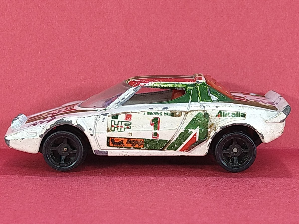 ③　トミカF27 ランチア ストラトス HF ラリータイプ 1/57 日本製 tomica TOMY トミー LANCIA STRATO'S_画像3