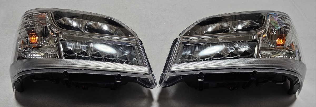ダイハツ ハイゼットトラック・S500P/S510P 純正 後期ヘッドライト/ヘッドランプ ASSY 左右 LED W4567 美品 2021年車 S500U/S500J_画像4