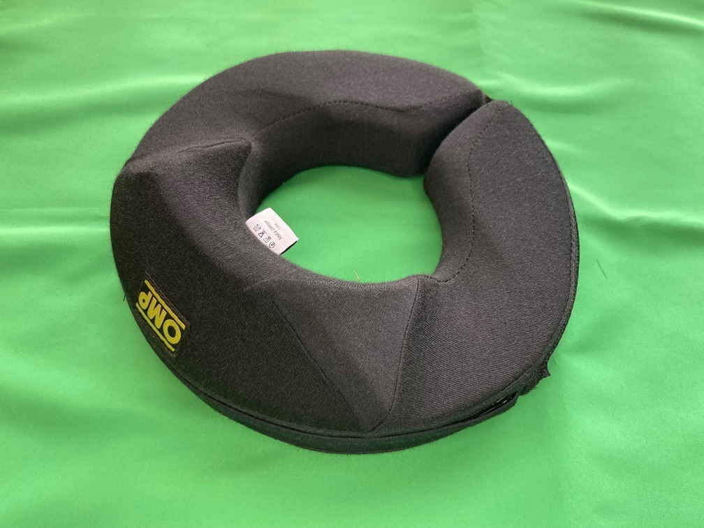 ★ OMP ヘルメットサポートネックカラーアラミドファイバー Helmet Support Neck Collar Aramid Fiber ★の画像2